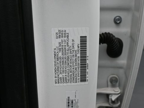 Certified 2025 Honda Pilot TrailSport image 24