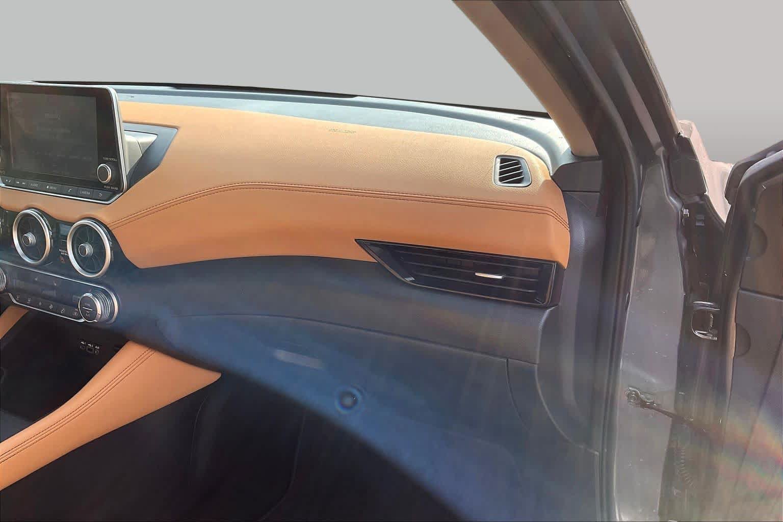 Used 2021 Nissan Sentra SV w/ SV Premium Package FWD image 19
