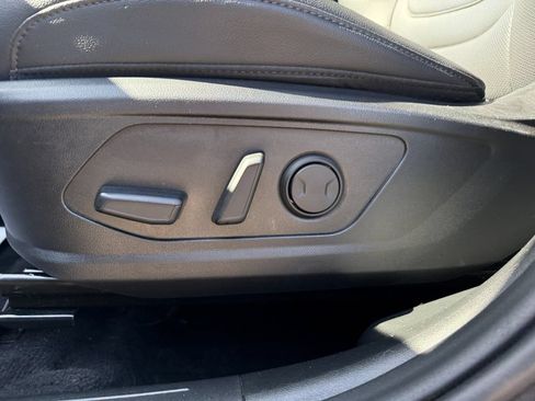 Used 2023 Hyundai Tucson SEL w/ Convenience Package AWD/4WD image 19