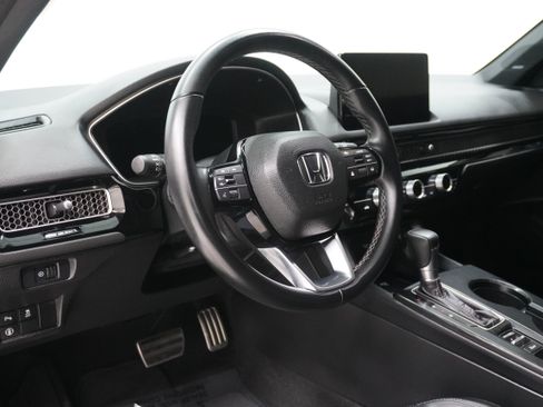 Used 2023 Honda Civic Sport Touring image 9
