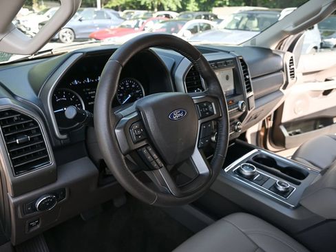 Used 2020 Ford Expedition XLT AWD/4WD image 6