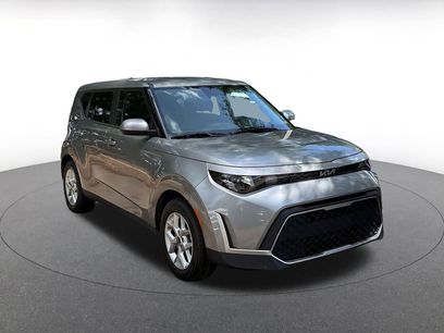 Used 2025 Kia Soul LX w/ LX Technology Package
