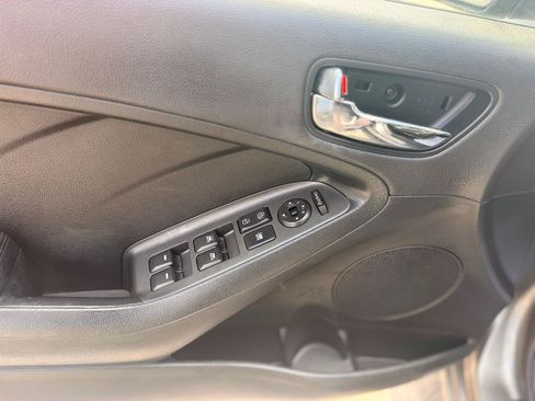 Used 2016 Kia Forte EX w/ EX Premium Package FWD image 25