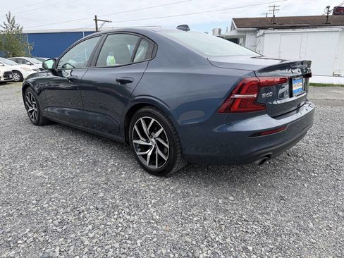 Used 2020 Volvo S60 T5 Momentum FWD image 4