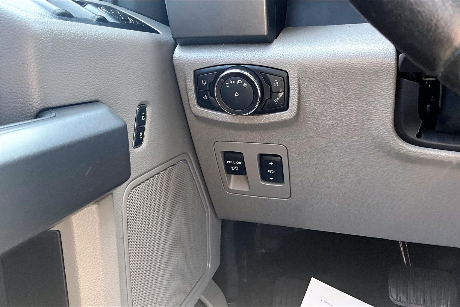 Used 2018 Ford F150 XLT w/ Equipment Group 301A Mid AWD/4WD image 37