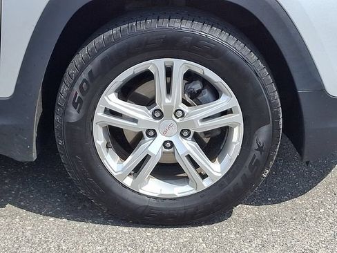 Used 2019 GMC Terrain SLE w/ Driver Convenience Package AWD/4WD image 28