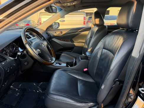 Used 2011 Lexus ES 350 FWD image 2