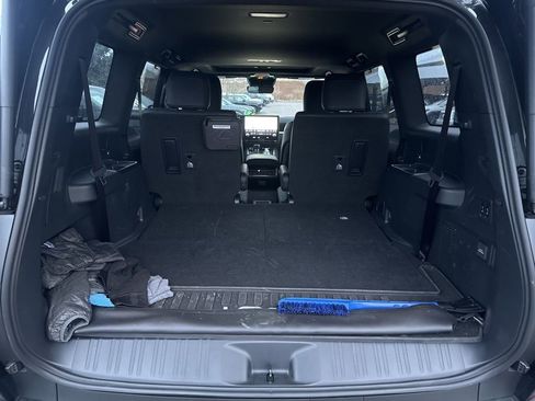 Used 2024 Lexus GX 550 w/ Accessory Package (2T) image 30