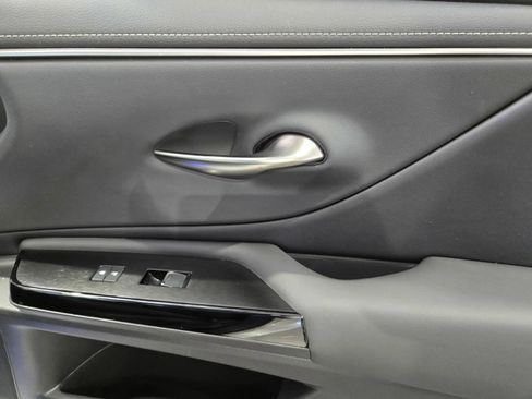 Used 2023 Lexus ES 300h w/ Premium Package FWD image 6