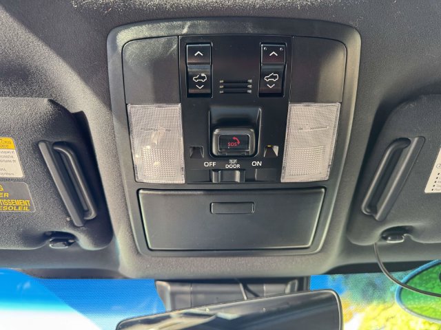Used 2022 Lexus GX 460 Luxury w/ Sport Design Package AWD/4WD image 32