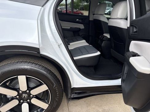 New 2026 Honda Prologue Touring image 8