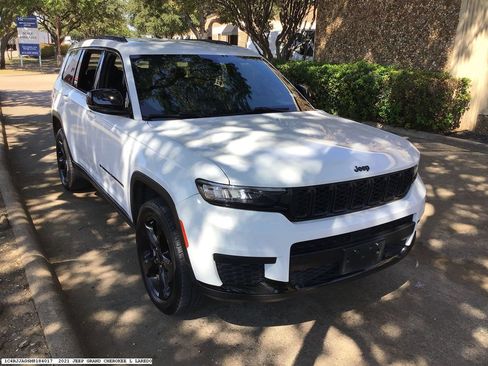 Used 2021 Jeep Grand Cherokee L Laredo RWD image 6