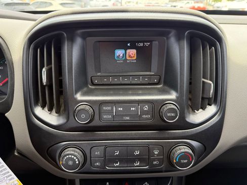 Used 2017 Chevrolet Colorado W/T w/ WT Convenience Package RWD image 21