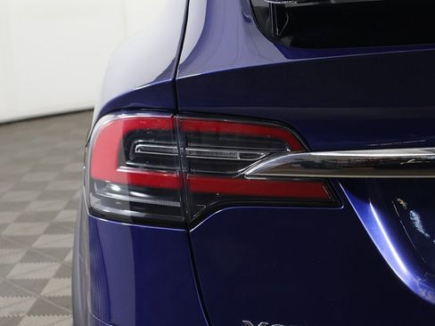 Used 2017 Tesla Model X 75D image 15