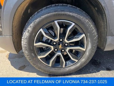 Used 2023 Chevrolet TrailBlazer ACTIV w/ Convenience Package AWD/4WD image 5