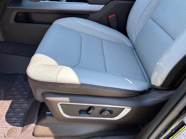 Used 2026 RAM 1500 Laramie w/ Bed Utility Group AWD/4WD image 18