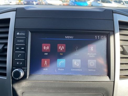 Used 2019 Nissan Frontier SV image 18