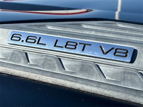 Used 2022 Chevrolet Silverado 2500 LT w/ Convenience Package image 6