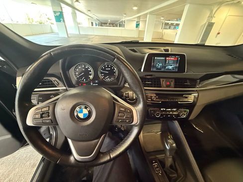 Used 2018 BMW X1 xDrive28i image 17