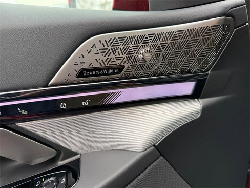 Certified 2026 BMW i5 eDrive40 w/ M Sport Package image 27