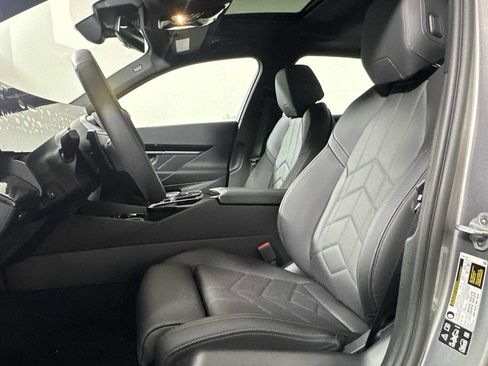 New 2026 BMW 530i xDrive w/ Premium Package image 11