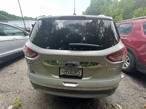 Used 2016 Ford Escape Titanium FWD image 5