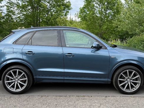 Used 2018 Audi Q3 2.0T Premium Plus w/ Premium Plus Package AWD/4WD image 4