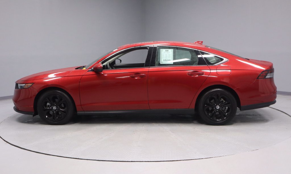 Used 2023 Honda Accord EX image 4