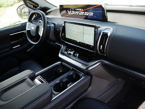 New 2027 Ford Expedition Platinum w/ Stealth Performance Package AWD/4WD image 37