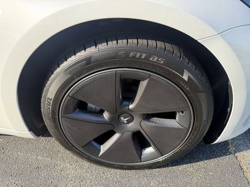 Used 2023 Tesla Model 3 Standard Range RWD image 42