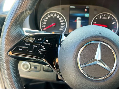 Used 2025 Mercedes-Benz Sprinter 2500 image 17