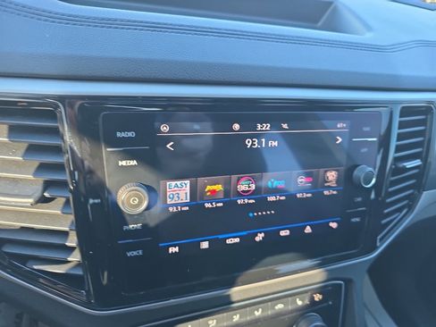 Used 2021 Volkswagen Atlas Cross Sport SEL image 24