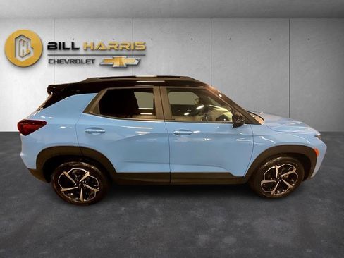 Used 2023 Chevrolet TrailBlazer RS w/ Sun and Liftgate Package image 4