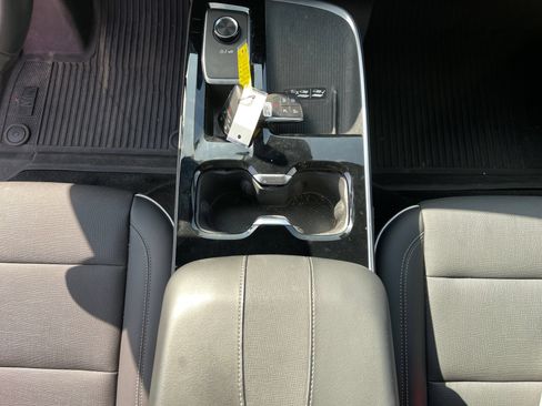 Used 2025 Buick Enclave Preferred w/ LPO, Floor Liner Package FWD image 13