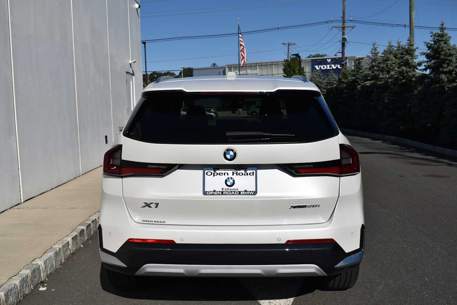 Used 2024 BMW X1 xDrive28i AWD/4WD image 6