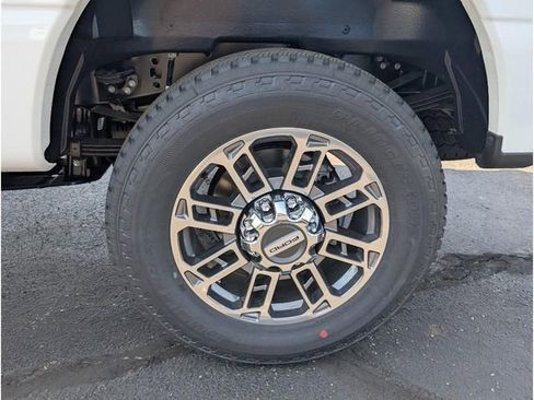 New 2025 Ford F350 Platinum w/ Platinum Plus Package image 27