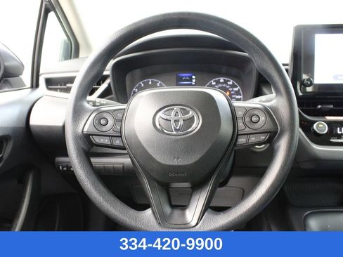 Used 2025 Toyota Corolla LE w/ Convenience Package image 20