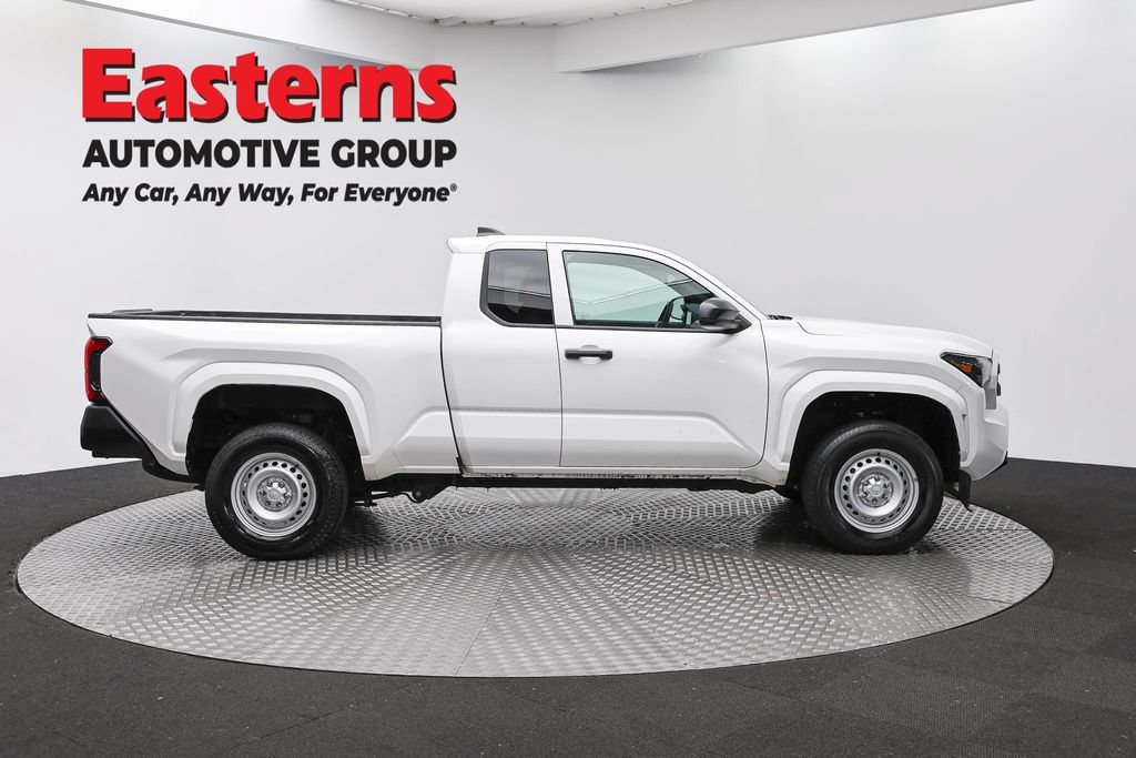 Used 2024 Toyota Tacoma SR RWD image 5