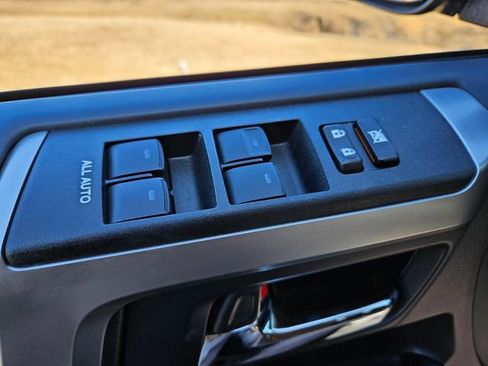 Used 2024 Toyota 4Runner SR5 image 33