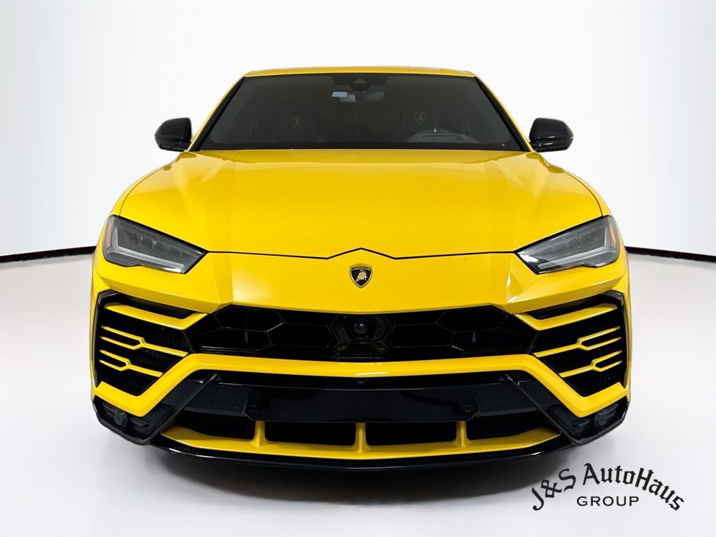 Used 2021 Lamborghini Urus AWD/4WD image 2