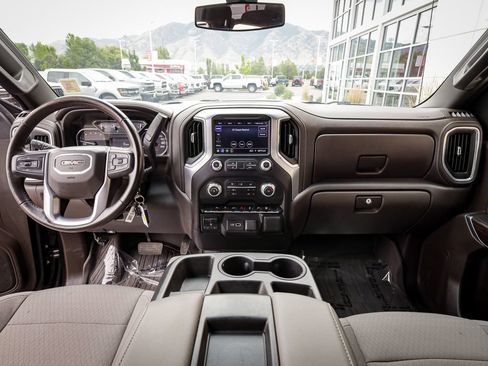 Used 2021 GMC Sierra 1500 SLE w/ Remote Start Package AWD/4WD image 17
