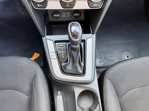 Used 2019 Hyundai Elantra SE w/ Cargo Package FWD image 56