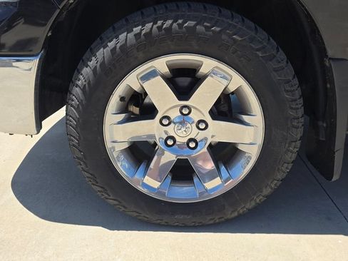 Used 2011 RAM 1500 Laramie AWD/4WD image 10