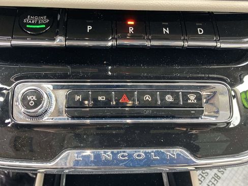 New 2026 Lincoln Corsair Premiere image 27