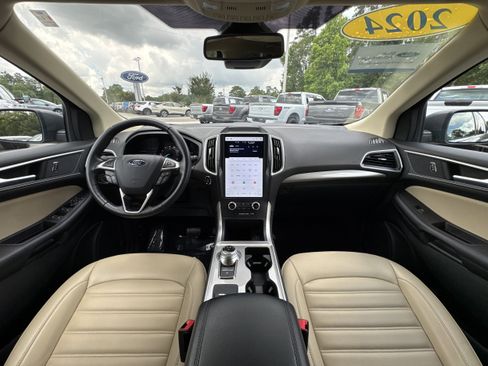Certified 2024 Ford Edge SEL image 12