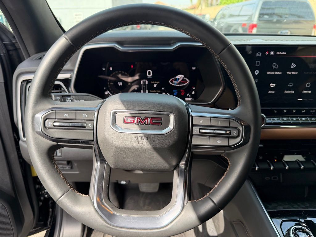 Used 2025 GMC Canyon AT4 AWD/4WD image 20