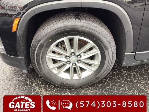Used 2023 Chevrolet Traverse LT FWD image 34