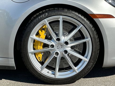Used 2024 Porsche 911 Carrera S RWD image 41