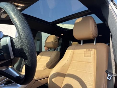 Used 2024 Mercedes-Benz GLS 450 4MATIC image 12