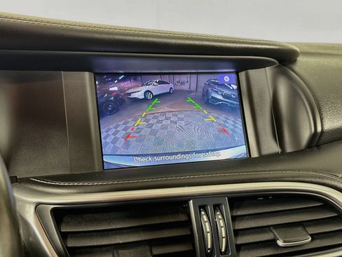 Used 2018 INFINITI QX30 w/ Cargo Package FWD image 13